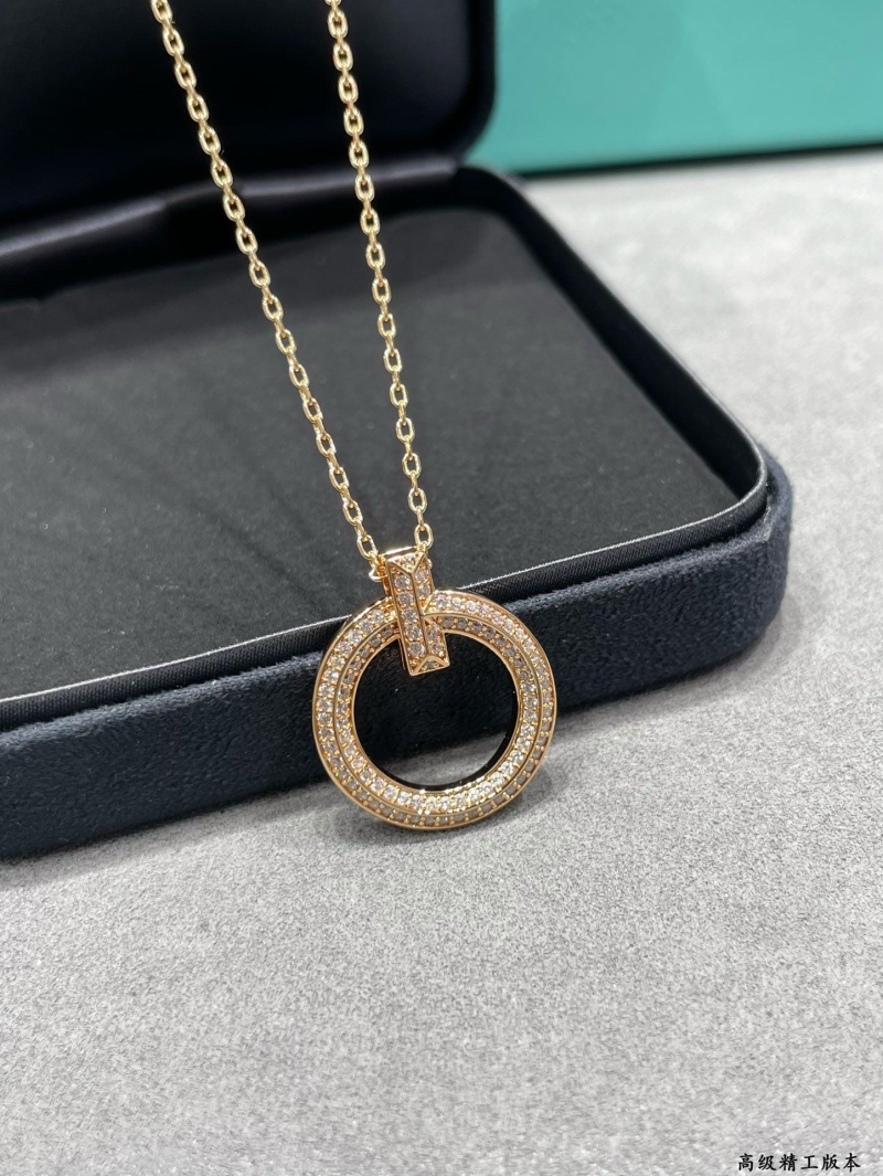 T*f*ny necklaces